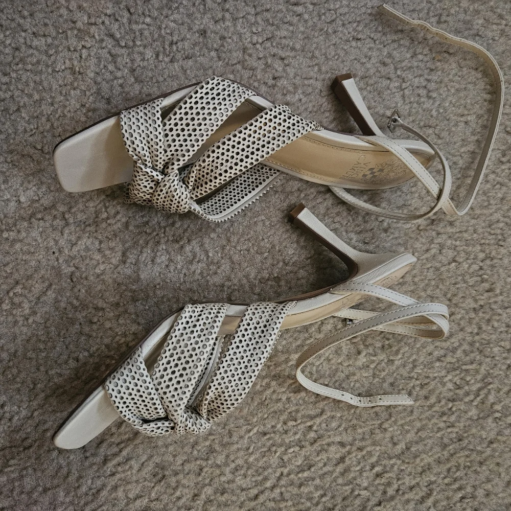 Sandals 👡 - Picture 3 of 5